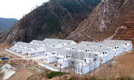 洛南縣大力實施“千村貧困人口搬遷”